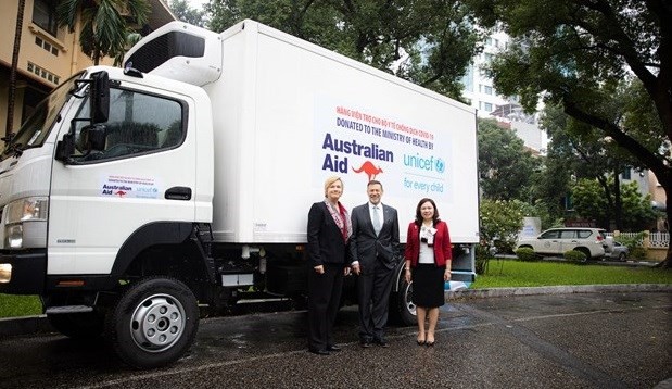 Australia apoya a Vietnam con camiones frigoríficos para transportar vacunas contra el coronavirus