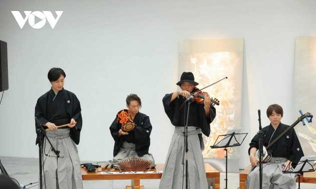 Descubrir instrumentos musicales nipones en intercambio cultural Vietnam-Japón