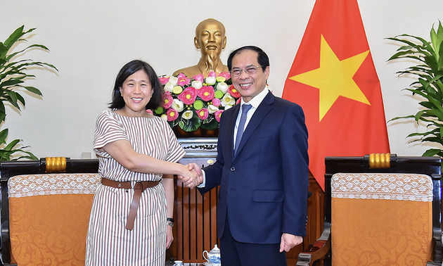 Vietnam lista para cooperar con Estados Unidos para celebrar el año 2023 de APEC 