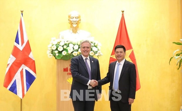 Vietnam y Reino Unido impulsan la cooperación en comercio y tecnología verde