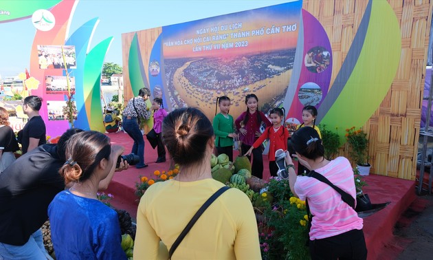 Inauguran VII Festival de Turismo Cultural del Mercado Flotante de Cai Rang
