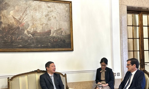 Fortalecen la cooperación entre Ciudad Ho Chi Minh y Oporto de Portugal
