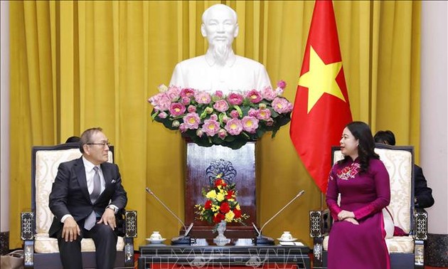 Vicepresidenta de Vietnam se reúne con Presidente de Kyodo News de Japón