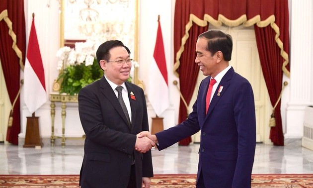 Vuong Dinh Hue recibido por el Presidente de Indonesia