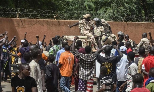 Níger: Junta militar acusa a “un Estado hostil” de prepararse para la guerra