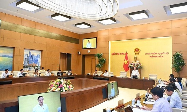 El Comité Permanente del Gobierno opina sobre importantes informes gubernamentales 