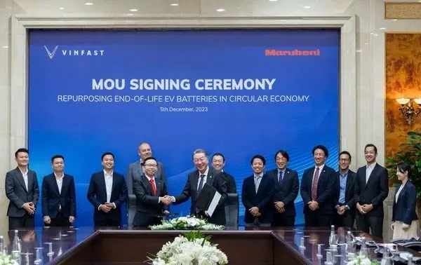 VinFast de Vietnam coopera con grupo japonés para reutilizar baterías de vehículos eléctricos
