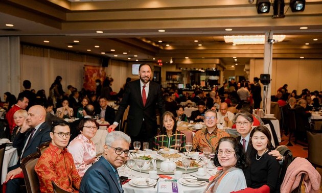 Vietnamitas en Vancouver dan bienvenido al Tet 2024