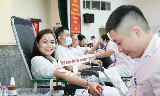 Unas 1.600 personas donaron sangre durante feriado del Tet