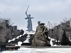 斯大林格勒保卫战胜利70周年和《巴黎协定》签署40周年纪念大会在俄罗斯举行