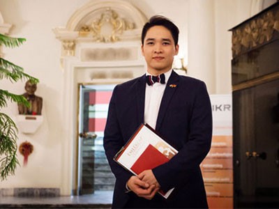 越南歌手宁德黄龙荣获国际歌剧声乐大赛一等奖