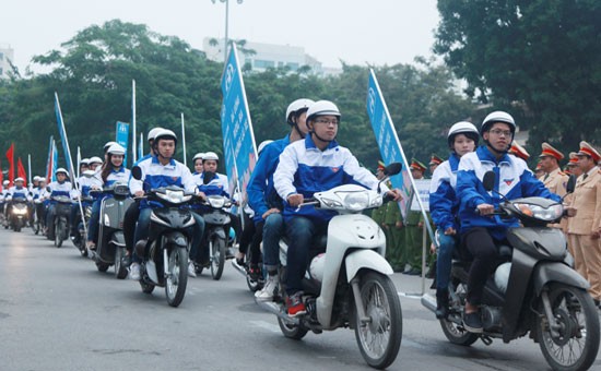 2016年青年与交通文化日在广南省举行