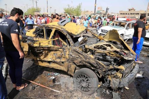 伊拉克发生连环血腥爆炸事件 69人死亡