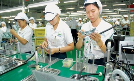今年上半年越南货物贸易顺差15亿美元