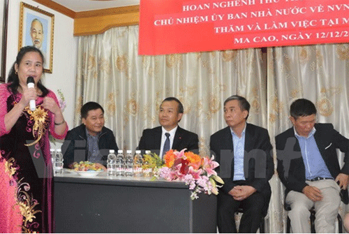 旅外越南人国家委员会主任武鸿南与旅居中国澳门越南人举行见面会