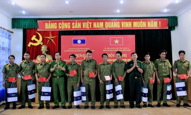 加强越南山萝省与老挝北方各省公安力量的合作
