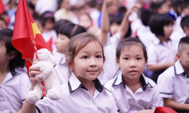 越南分享消除社会不平等领域的经验