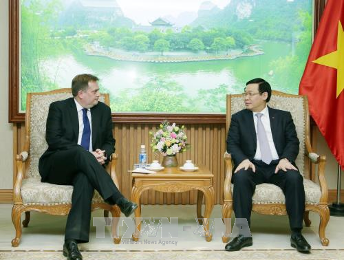越南政府副总理王庭惠：越南为外资企业创造条件