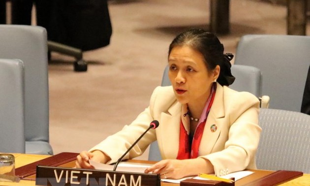  越南谴责所有针对平民的滥用暴力行为