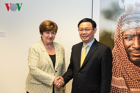 世界银行与国际货币基金组织承诺协助越南发展经济