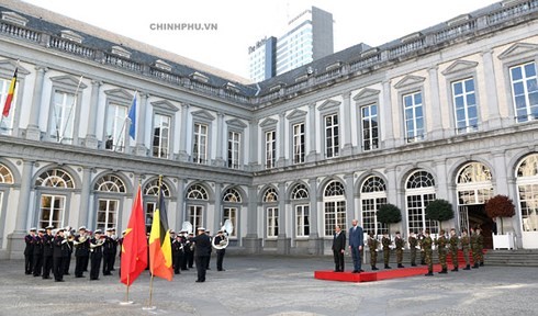 阮春福开始出席ASEM 12、访问欧盟并正式访问比利时行程