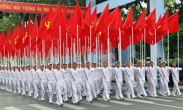 越南共产党成立89周年：春天、渴望和信心