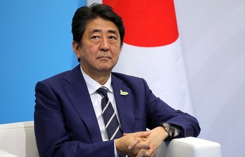 日本首相安倍晋三对欧洲和北美地区一些国家进行访问