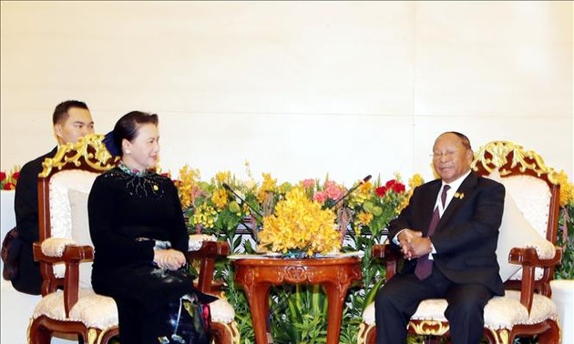 柬埔寨国会主席韩桑林对越南进行正式访问
