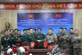 越南国防部积极加强抗击疫情国际合作