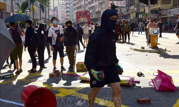 中国香港特区政府对暴徒非法集结及实施严重暴力违法行为予以强烈谴责