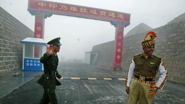 印度和中国从实际控制线的3个地点撤军