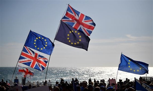 欧盟为英国脱欧协议“开了绿灯”