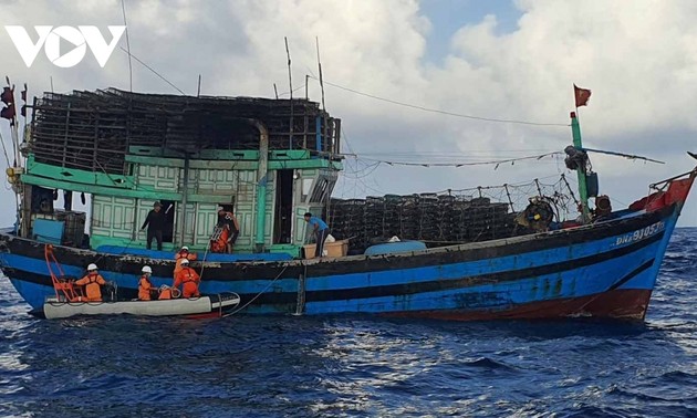 反对中国在东海实施的禁渔令