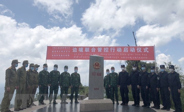 越南-中国-老挝边防力量举行交流会