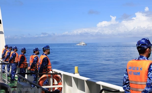 越南海警与中国海警在北部湾划界线附近海域进行联合检查活动