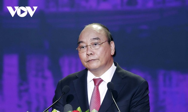 越南国家主席阮春福出席广南省建省550周年纪念活动