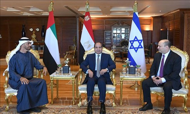 埃及、阿联酋、以色列领导人举行三方会谈