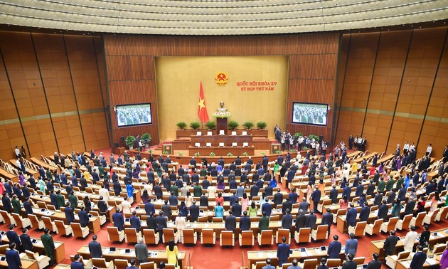 越南15届国会5次会议进入第4天