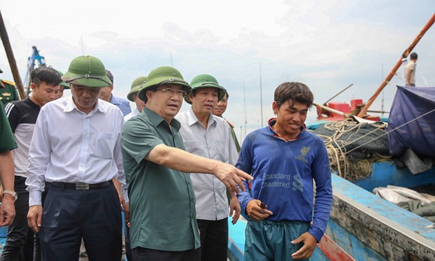 Typhon Doksuri: Trinh Dinh Dung se rend dans le Centre 