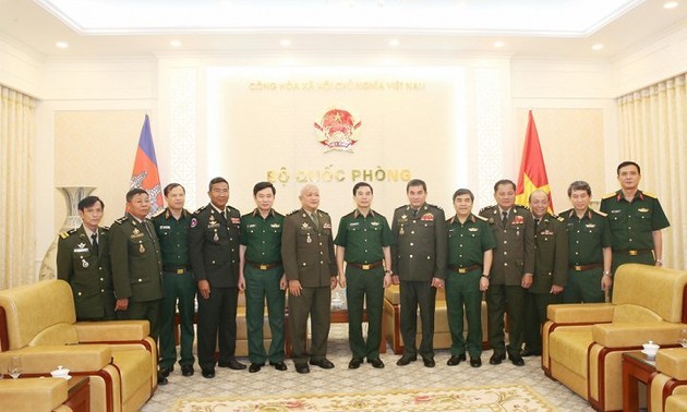 Booster la coopération militaire Vietnam-Cambodge