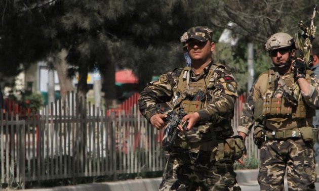 Afghanistan: une vingtaine de morts à Kaboul après un double attentat suicide