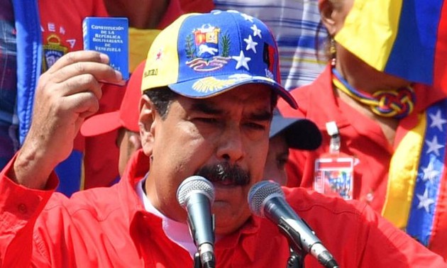 Nicolas Maduro s'engage à organiser des élections législatives anticipées cette année
