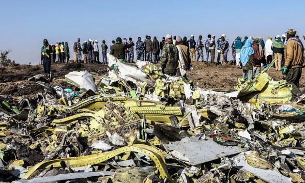 Crash d'un avion de ligne en Ethiopie: les deux boîtes noires ont été retrouvées