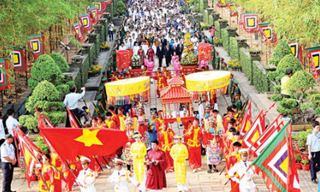 Fête des rois Hùng : carnaval de Viêt Tri