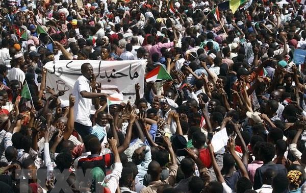 Le Conseil militaire soudanais limoge le sous-secrétaire des Affaires étrangères