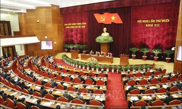 La préparation du prochain Congrès national du Parti communiste vietnamien en débat
