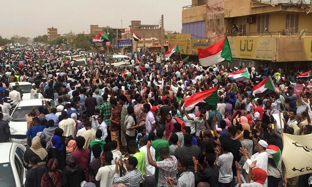 Soudan : l’ONU se félicite de la signature de l'accord sur la transition vers un gouvernement civil