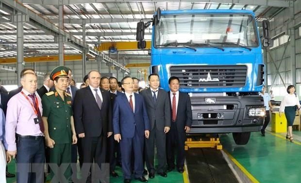 Le vice-Premier ministre biélorusse à l’inauguration d’une usine de Maz Asia