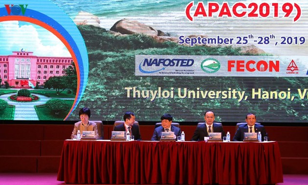 L’ouverture de l’APAC 2019 à l’université d'hydraulique de Hanoï.