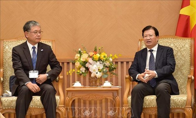 Trinh Dinh Dung rencontre le vice-président du conseil FEC (Japon)